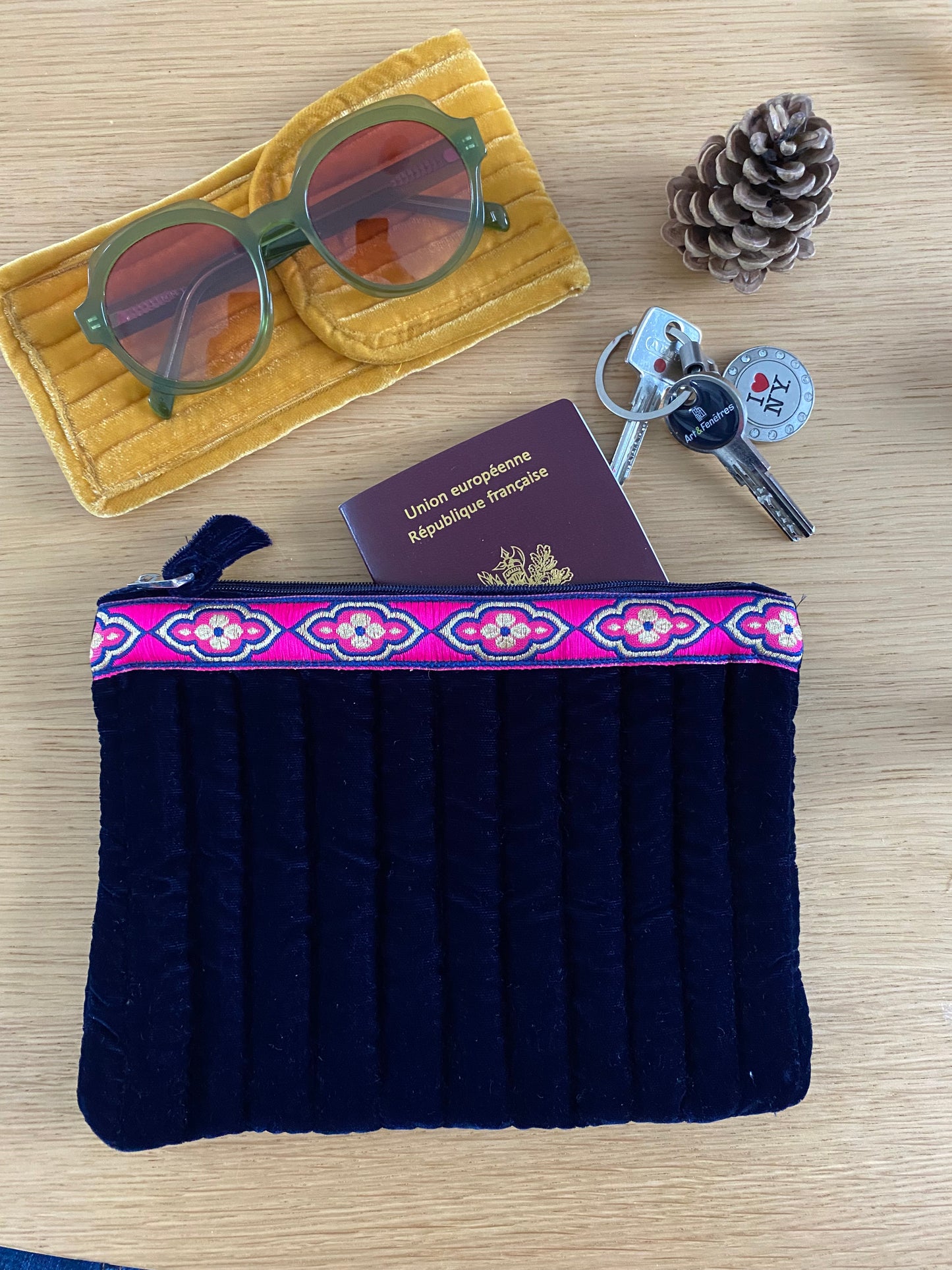 Pochette Plate Blue Velvet