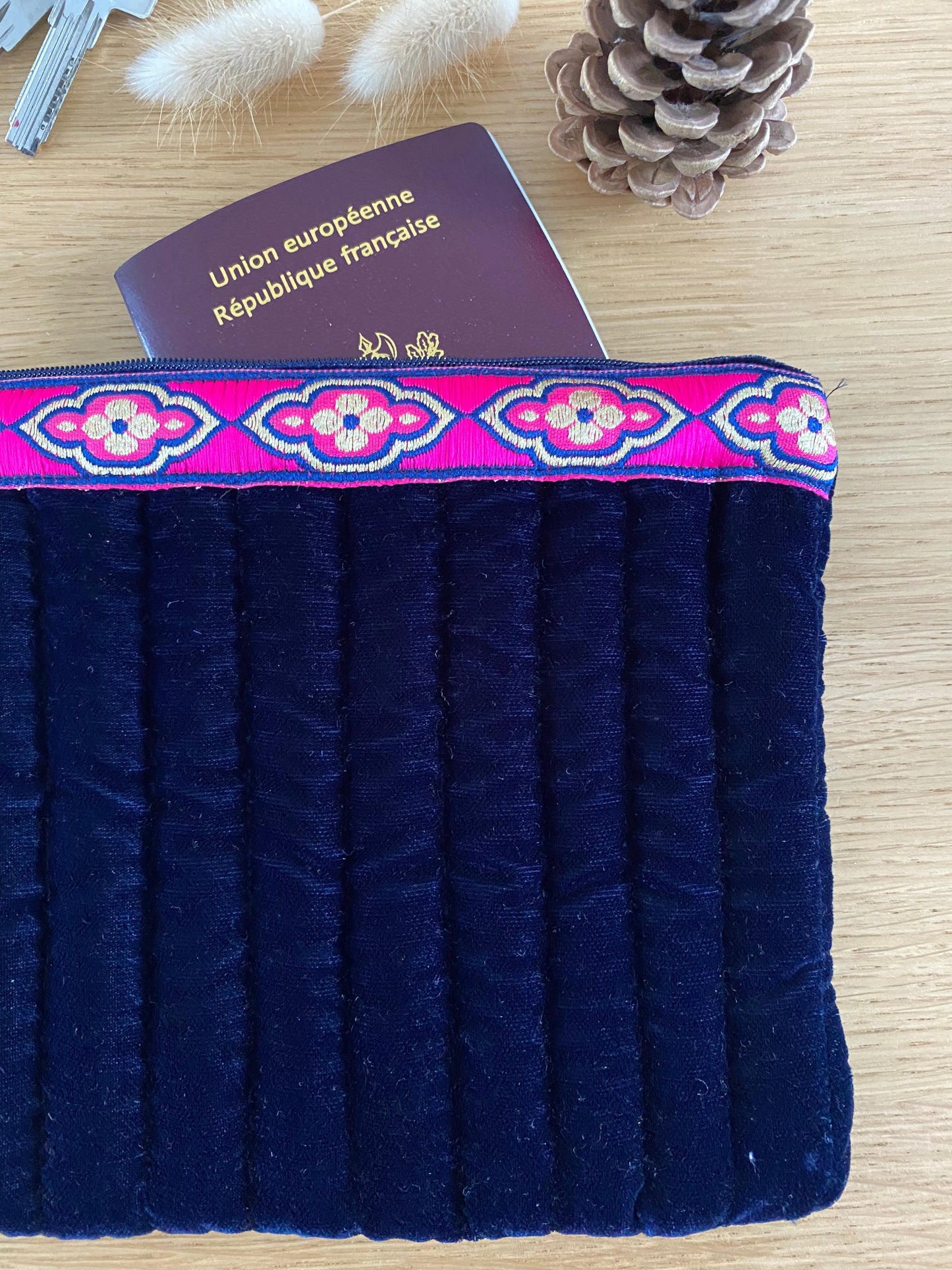 Pochette Plate Blue Velvet