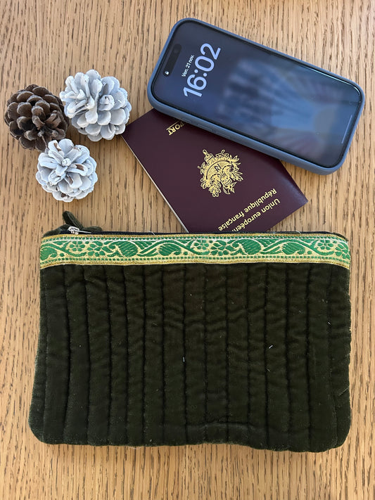Pochette Plate Kaki Velvet