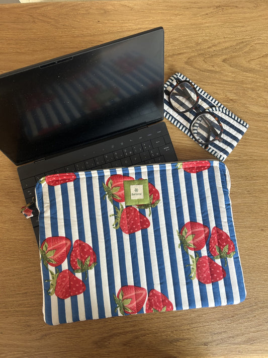 housse ordinateur matelassée motif fraise Bahâme